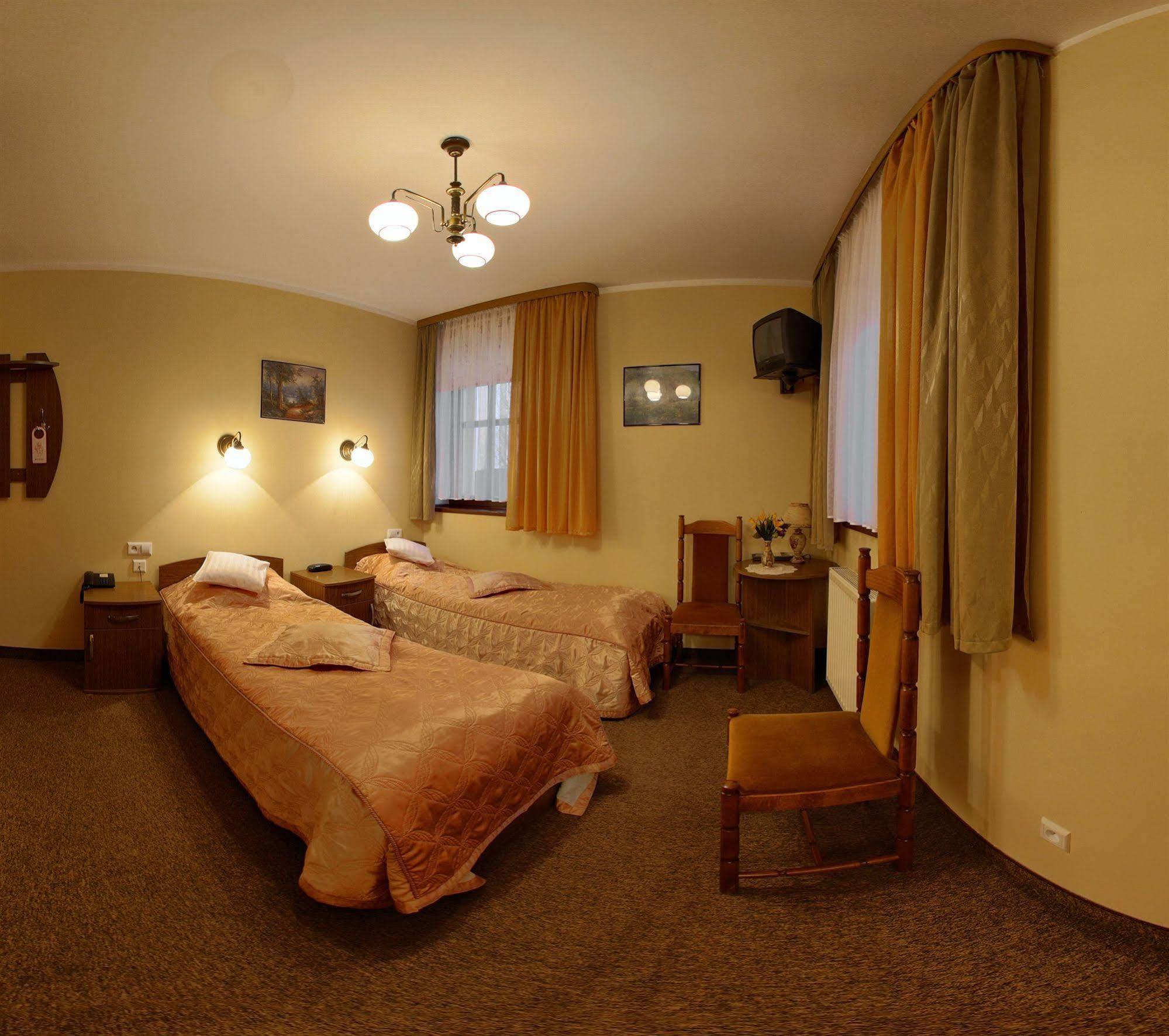 Hotel Restauracja Podzamcze Stettin Exterior foto