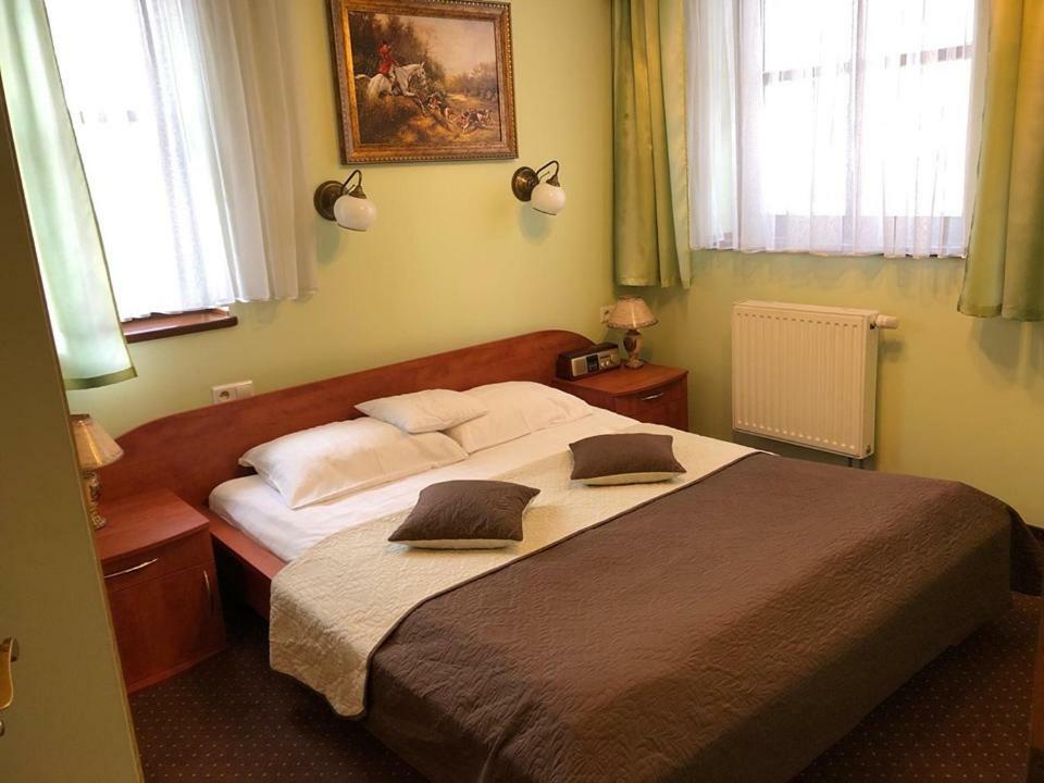 Hotel Restauracja Podzamcze Stettin Exterior foto